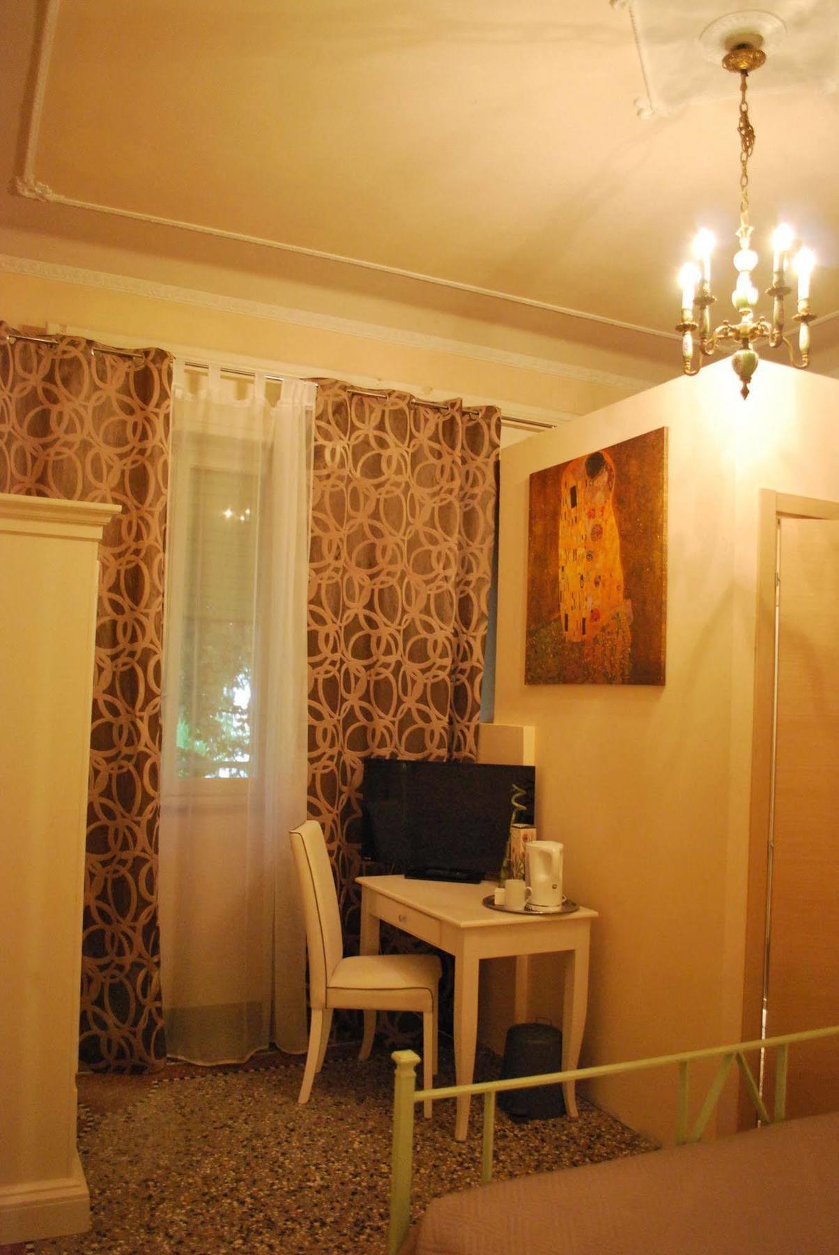 Villa Catelli ลุคคา ภายนอก รูปภาพ